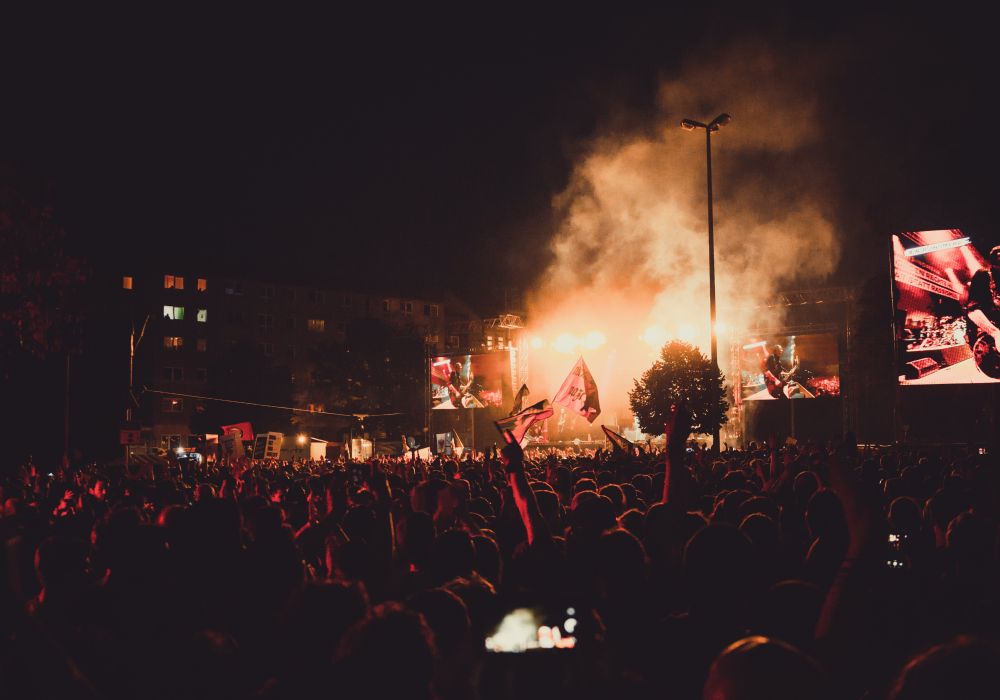 Organiser un Festival Inoubliable : Les 10 Étapes Clés du Succès
