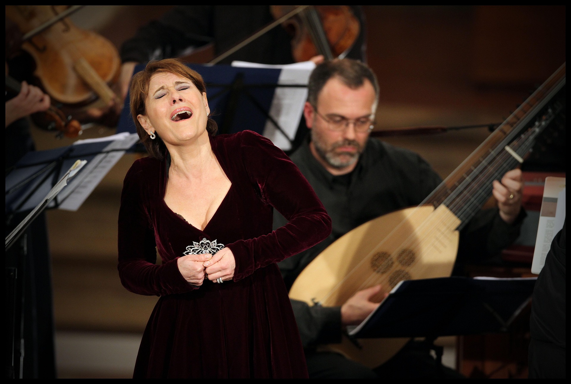 URGENT — Chanteur/chanteuse d’opéra lyrique italien pour la Fashion Week