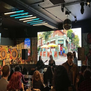 Animation Bar Angleterre 2025